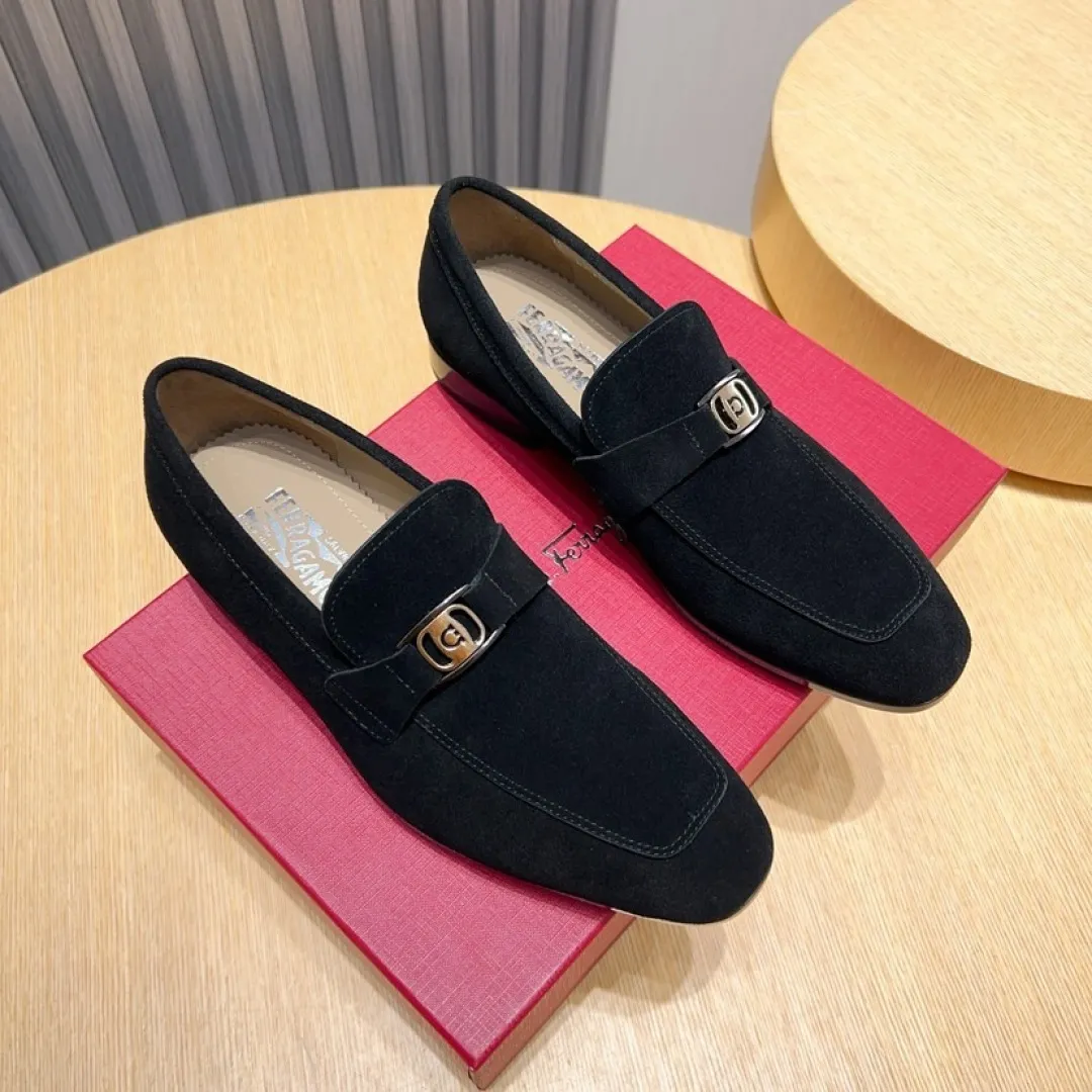 Factory P620💰🔥《Ferragamo》👏Latest•High-end top brand luxury~purchasing agent, top~quality. New fashionable business men's shoes🔜The uppers are made of original cashmere cowhide➕cowhide·lining, with fine workmanship. The original stylish and soft combination wear-resistant and non-slip outsole is light and comfortable on the feet. The real thing looks better in real life. Size: 38/44